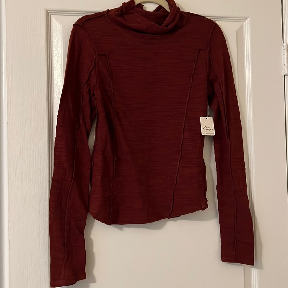 FREE PEOPLE NWT turtleneck size S